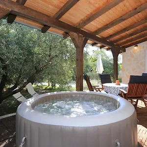 Hacienda Mia With Yacuzzi And Free Parking Villa Zadar